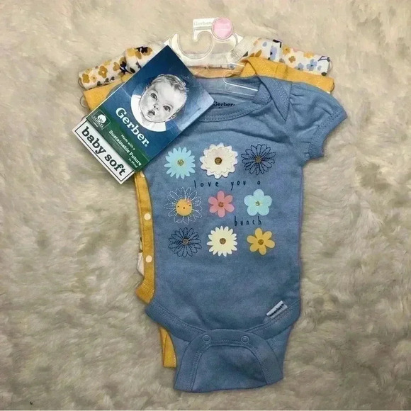 Gerber 3 Pack Onesies New  With Tags Size Preemie - Picture 1 of 16